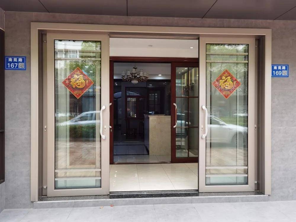 学习之光，无圣光，照亮自信成长之路